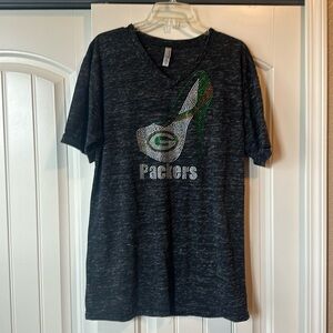 Never worn women’s size XL Green Bay Packers sequin v-neck